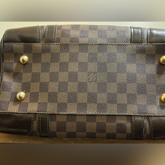 Louis Vuitton Damier Ebene Berkeley Bag - Picture 16 of 16